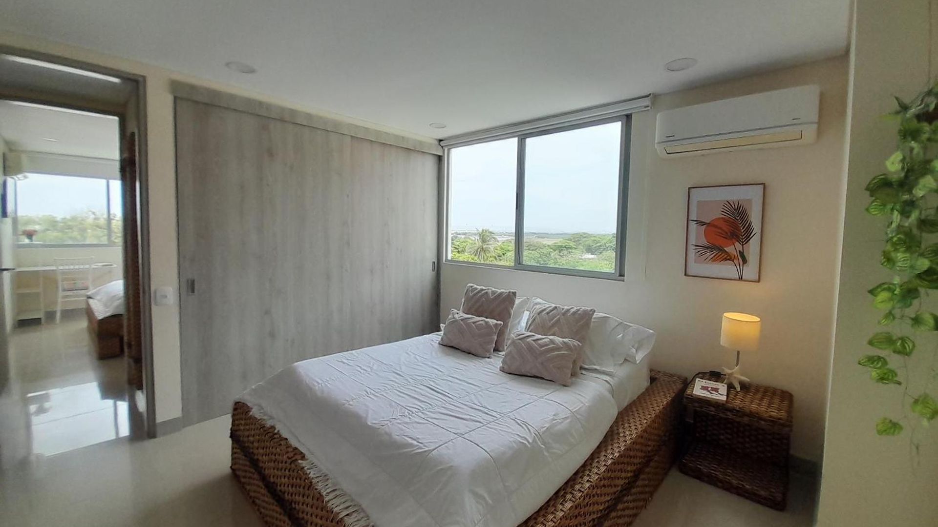 6 Personas Con Balcon Vista Al Mar Desayuno Gratis Y Anfitrion 24 Apartamento