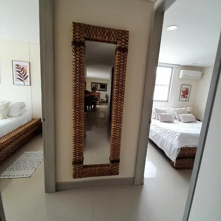 Apartamento 6 Personas Con Balcon Vista Al Mar Desayuno Gratis Y Anfitrion 24 Cartagena
