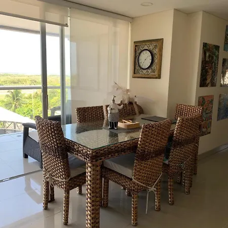 6 Personas Con Balcon Vista Al Mar Desayuno Gratis Y Anfitrion 24 *