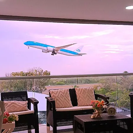 6 Personas Con Balcon Vista Al Mar Desayuno Gratis Y Anfitrion 24 Apartamento *