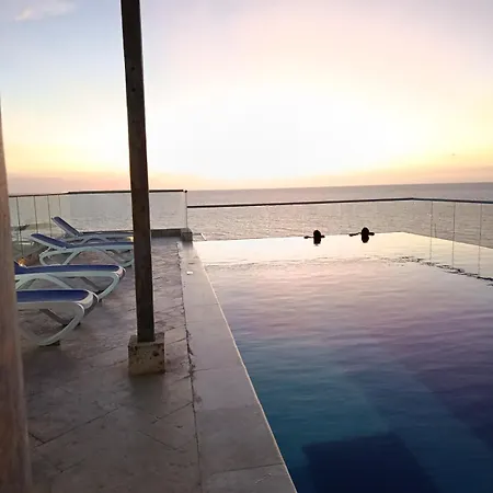 6 Personas Con Balcon Vista Al Mar Desayuno Gratis Y Anfitrion 24 Apartamento Cartagena