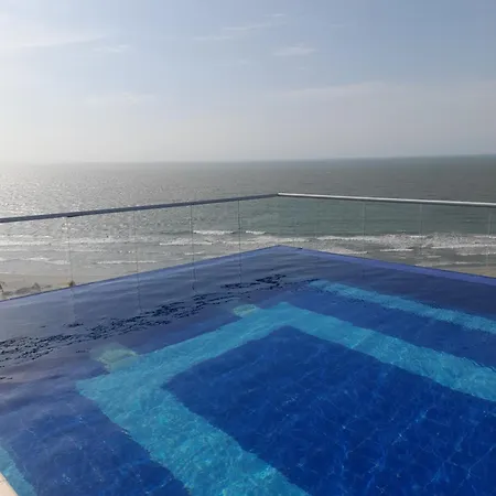 Apartamento 6 Personas Con Balcon Vista Al Mar Desayuno Gratis Y Anfitrion 24 Cartagena